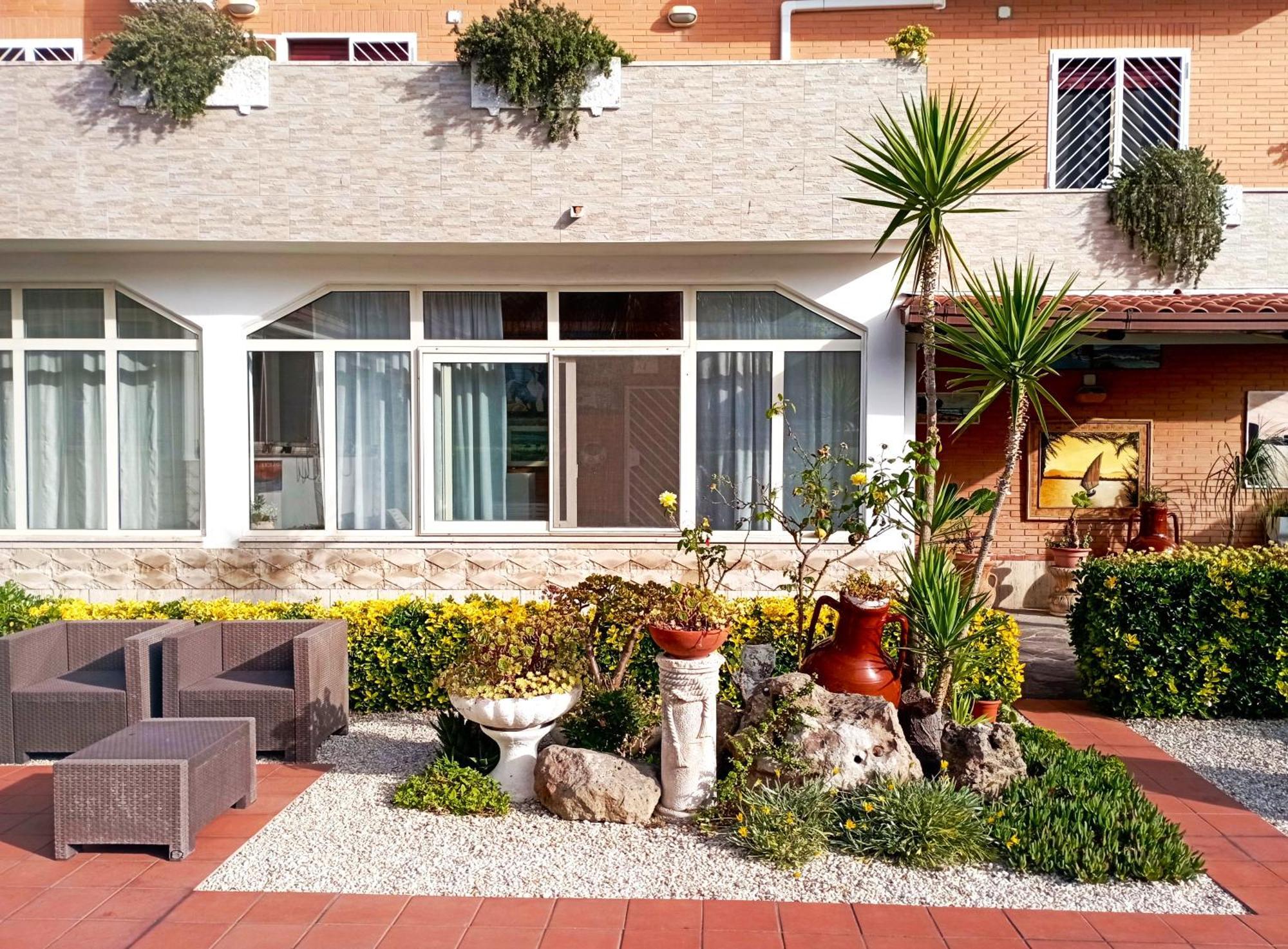 A Casa Dell' Artista Fiumicino Exterior foto